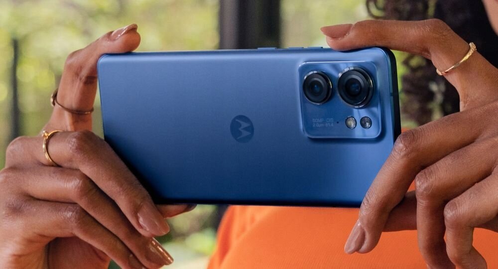 Smartfon MOTOROLA Edge 40 8-256GB 5G Niebieski System operacyjny Android