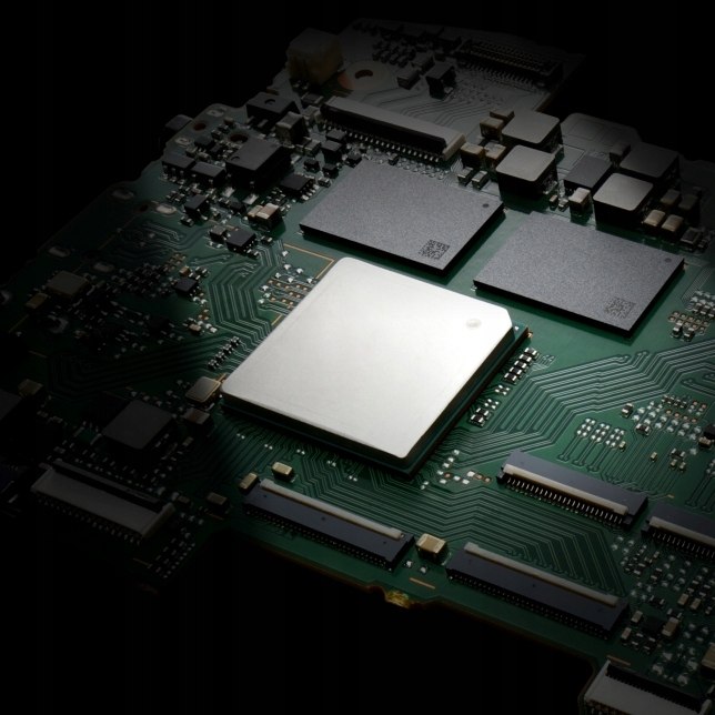 Panasonic DC-GH6 Aparat cyfrowy LUMIX Live MOS Lampa błyskowa brak